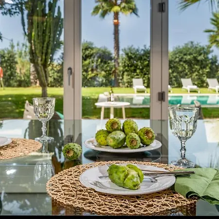 Casavento Puzziteddu 6, Emma Villa *