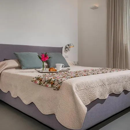 Villa Casavento Puzziteddu 6, Emma *